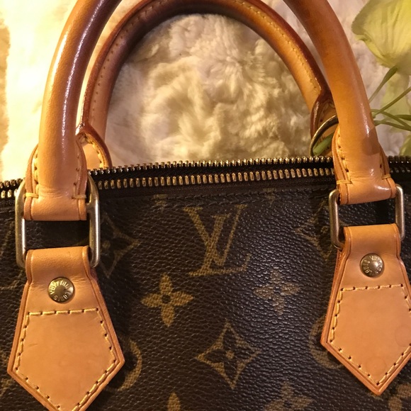 🌟SOLD!!!💜great CONDITION!!💜🌟LOUIS V ALMA PM! - Picture 2 of 8